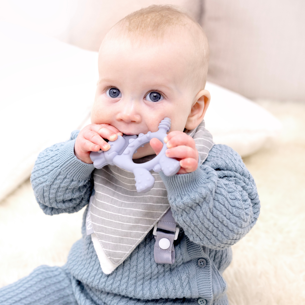 Double Dribble Bibs: Dino 3-Pack - Product image